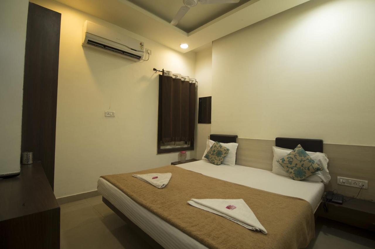 Hotel Maa Ganga Palace Bhopal Exterior photo